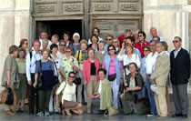 Gruppenbild vor dem Dom in Cefalu
