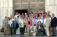 Gruppenbild vor dem Dom in Cefalu